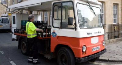 شجاعة بائع لبن 