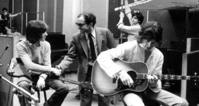 مخرج يضرب منتج فيلمه