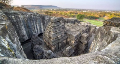 معبد كايلاسا  في الهند