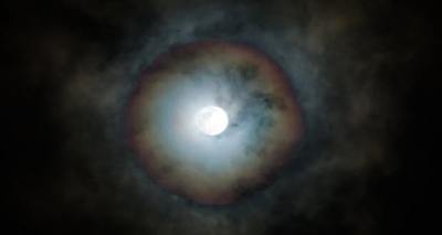 أقواس القمر