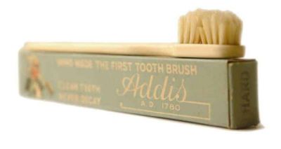 إلهام فرشاة الأسنان 