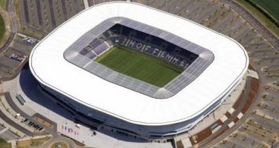 سعة إستاد أكبر من سكان مدينته