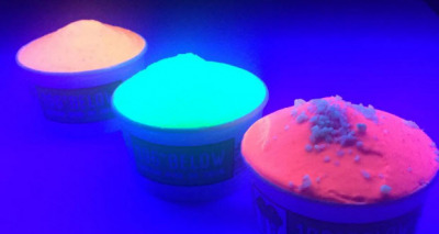 أيس كريم يتوهج في الظلام