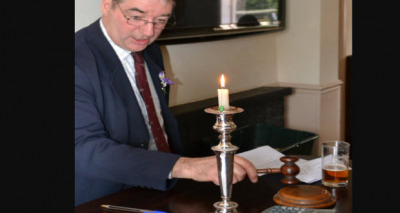 مزاد الشموع