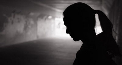 الإنتحار لدي النساء و الرجال