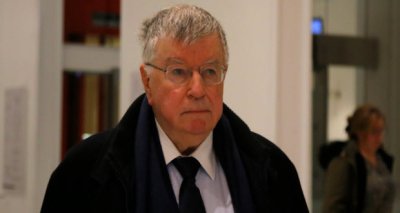 مدير يتسبب في إنتحار موظفيه