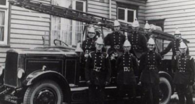 فرق الإطفاء الخاصة