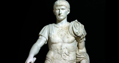 جنون الإمبراطور الروماني كاليجولا