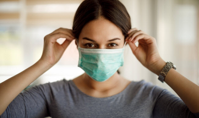 هل من الخطر على الصحة ارتداء أقنعة الوجه لفترة طويلة جدًا ؟