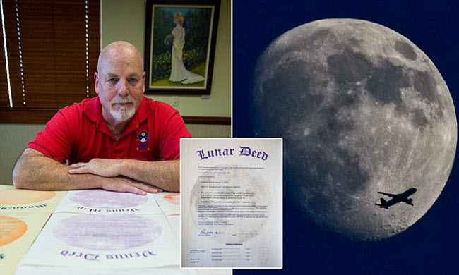 دينيس هوب سمسار أمريكي يبيع أراضي القمر الى مشترين من بينهم ثلاثة رؤساء أمريكيين