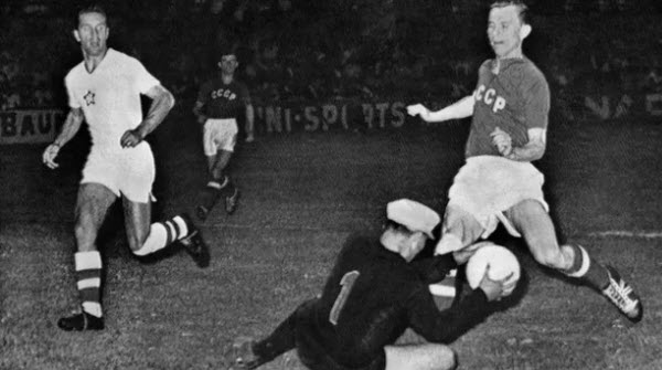 المباراة النهائية التى جمعت بين الاتحاد السوفيتي و يوغوسلافيا عام 1960 فى بطولة أمم أوروبا