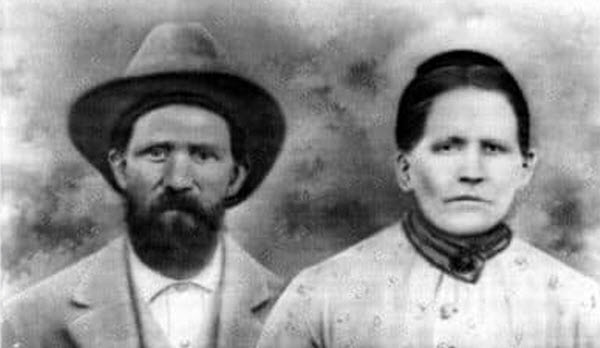 مارتن فوجيت و زوجته إليزابيث سميث أرباب عائلة فوجيت