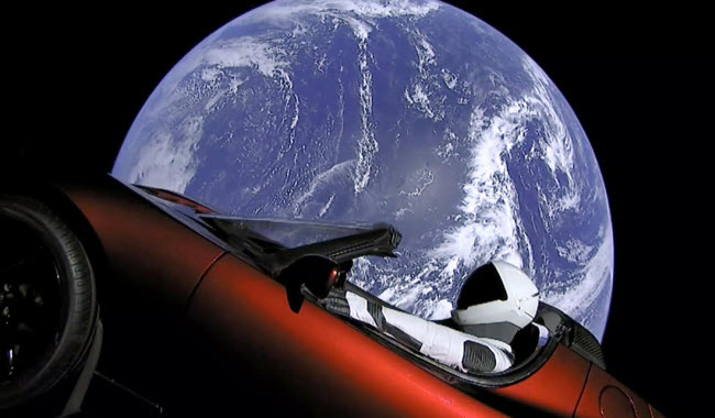 هل نصل إلي الفضاء الخارجي فى ساعة واحدة فقط إذا قمنا بقيادة سيارة على سرعة 100 كيلومتر فى الساعة ؟