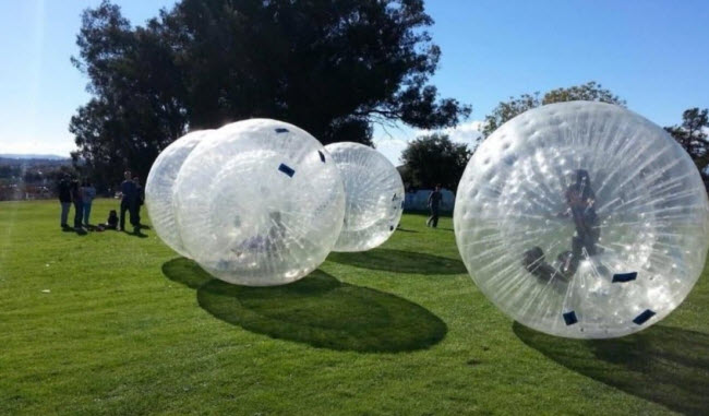 رياضة الزوربينج .. عندما يكون اللاعبين هم من بداخل الكرة