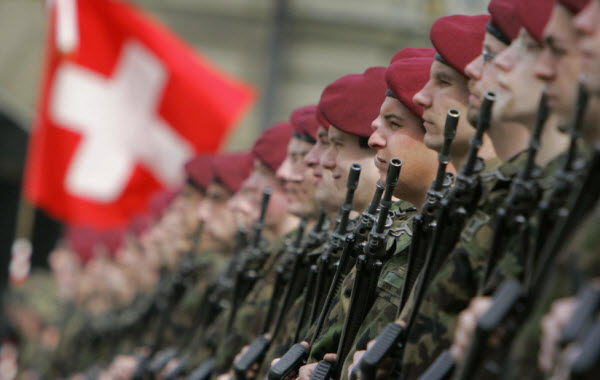الجيش في سويسرا