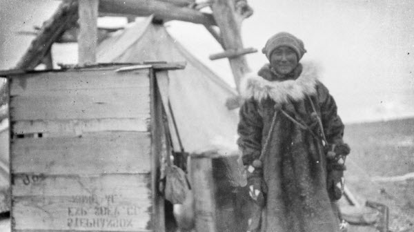 آدا بلاك جاك امرأة الإنويت التي نجت بمفردها على جزيرة منعزلة في القطب الشمالي بعد رحلة إستكشافية كارثية