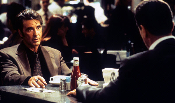 لماذا كان مشهد المائدة التي جمعت بين آل باتشينو و روبرت دي نيرو في فيلم حرارة Heat هو الأكثر تميزا في تاريخ السينما