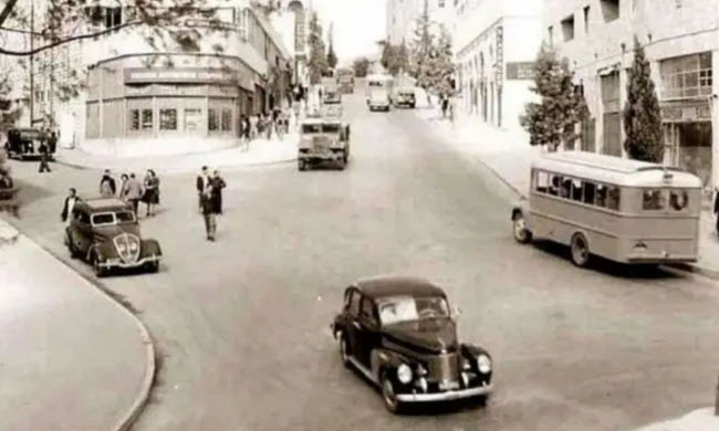 هل تلك الصورة حقيقية لإحدي شوارع فلسطين قبل النكبة ؟