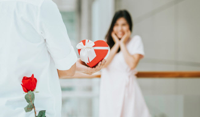 اليوم الأبيض .. عيد الفلانتين علي الطريقة اليابانية