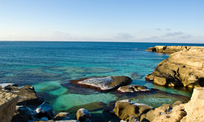 معلومات عن بحر قزوين